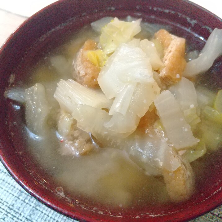 白菜たっぷり味噌汁